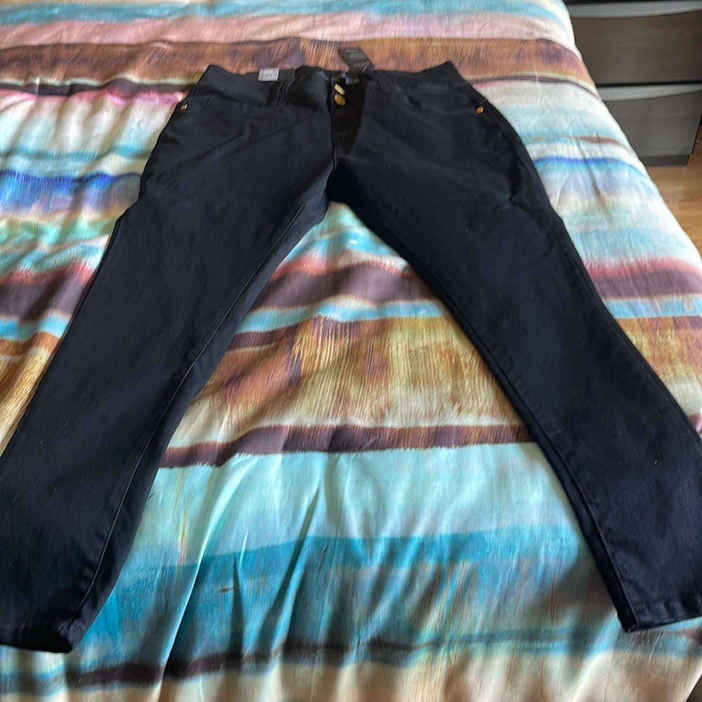 NWT City Chic Asha High Rise Skinny Black Jeans size 14 petite